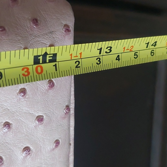 Faux ostrich vegan leather tote bag - Picture 5 of 6